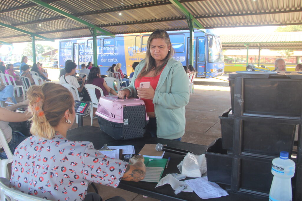 Com apoio da Prefeitura, Caravana da Castração chega a Três Lagoas