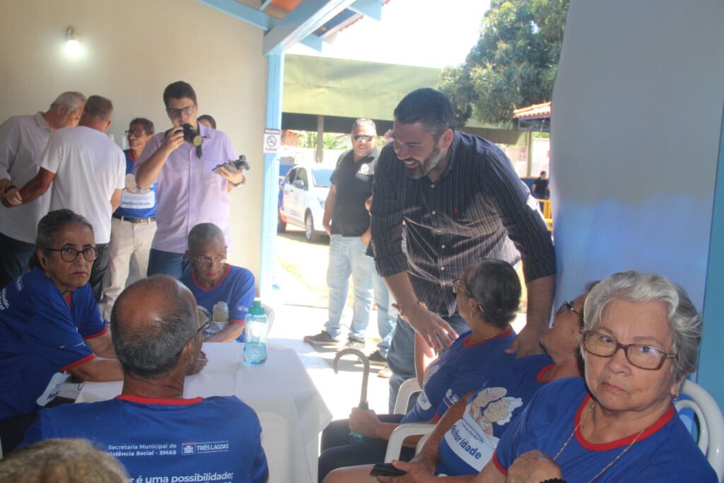 Emoção e renovação: Centro de Convivência “Tia Nega” é entregue revitalizado à comunidade