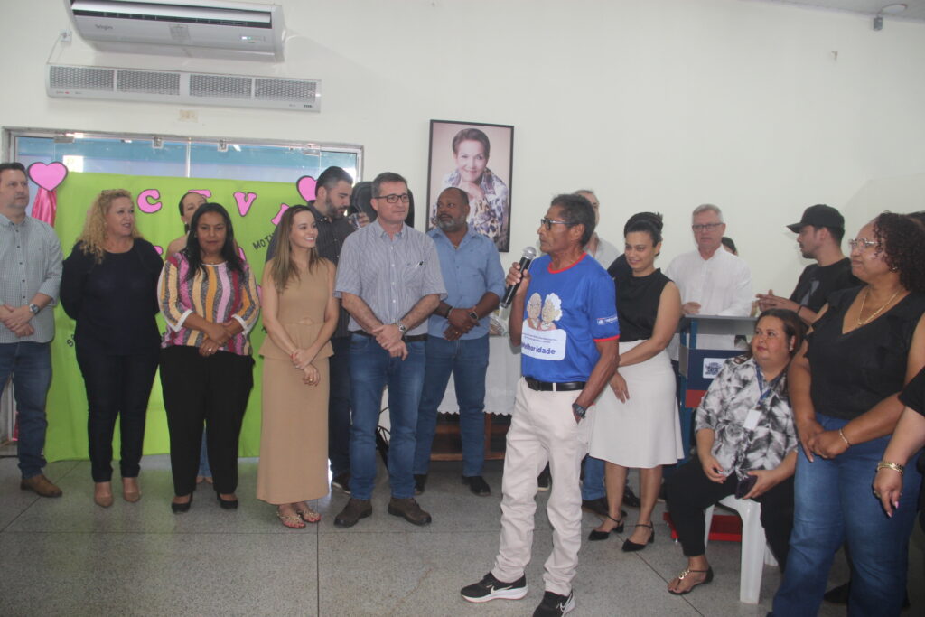Emoção e renovação: Centro de Convivência “Tia Nega” é entregue revitalizado à comunidade