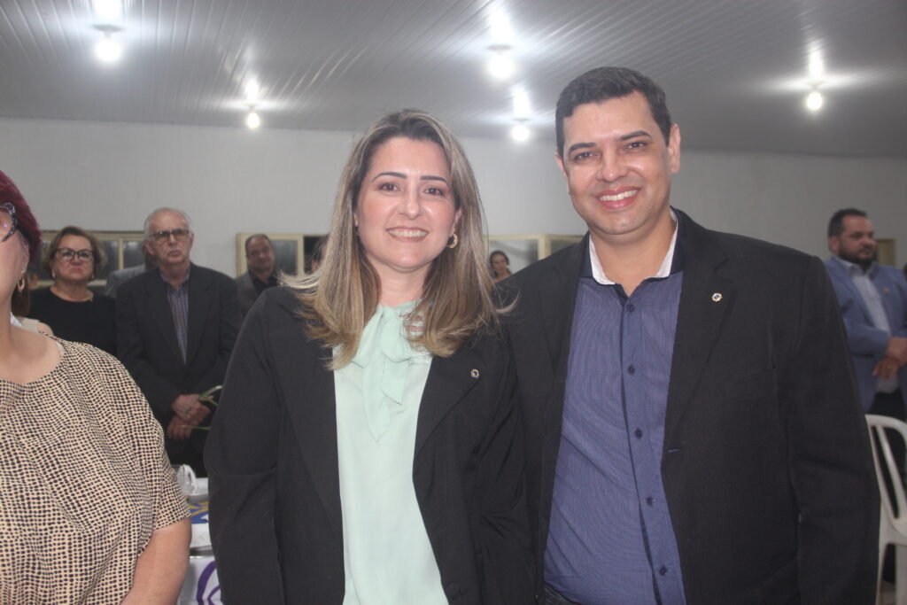 Lions Clube empossa novo presidente em cerimônia marcada por emoção e compromisso com a comunidade