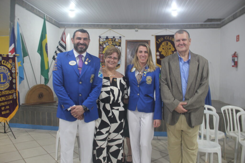 Lions Clube empossa novo presidente em cerimônia marcada por emoção e compromisso com a comunidade