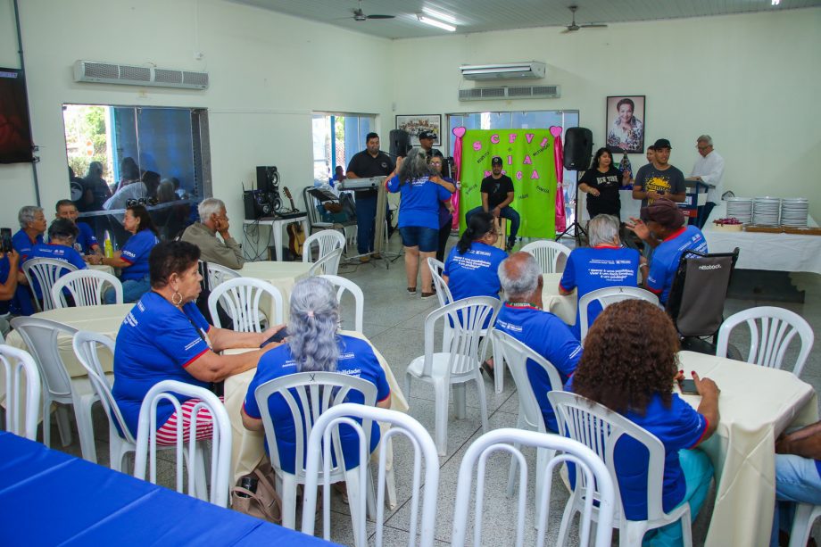 Entrega da revitalização do SCFV “Tia Nega” teve festa para os idosos