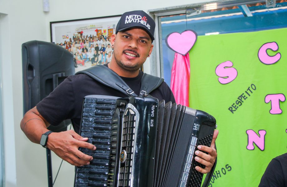 Entrega da revitalização do SCFV “Tia Nega” teve festa para os idosos