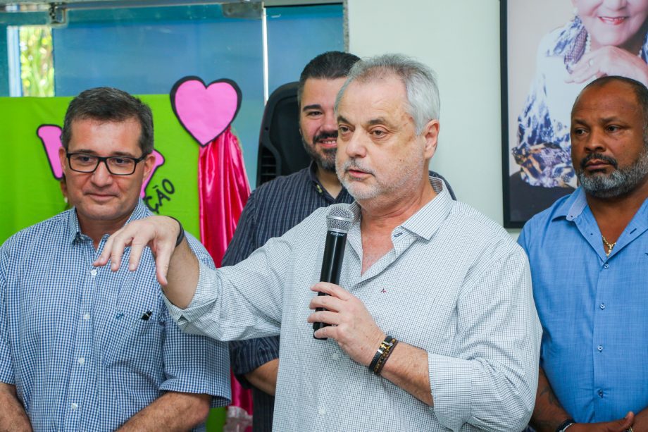 Entrega da revitalização do SCFV “Tia Nega” teve festa para os idosos