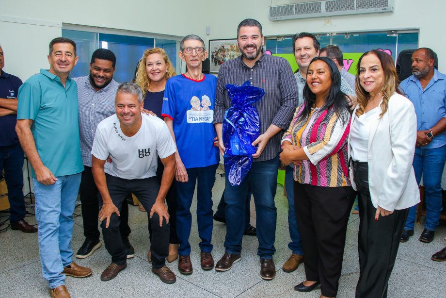 Entrega da revitalização do SCFV “Tia Nega” teve festa para os idosos