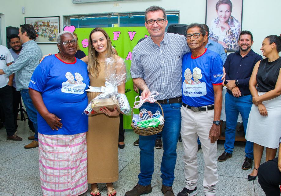 Entrega da revitalização do SCFV “Tia Nega” teve festa para os idosos