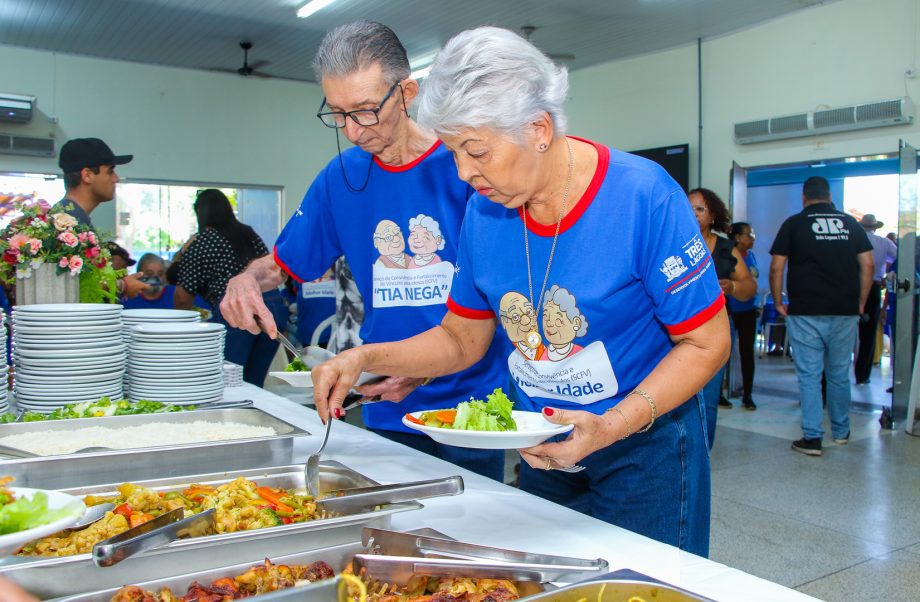 Entrega da revitalização do SCFV “Tia Nega” teve festa para os idosos