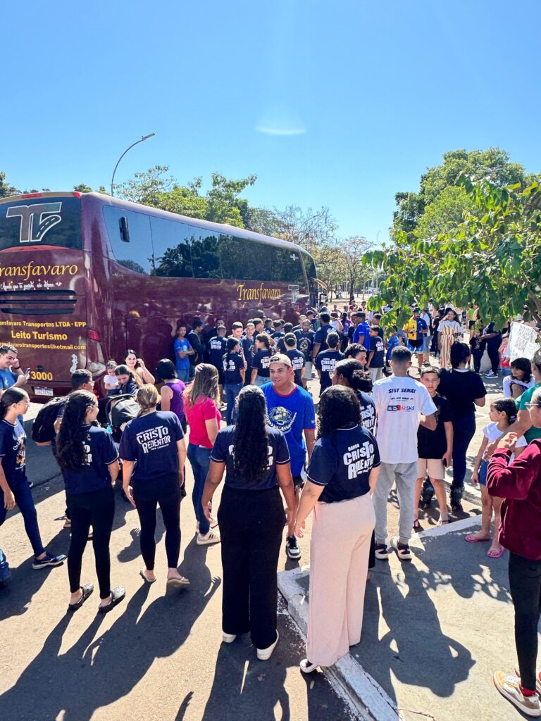Bi-campeã Estadual 2025, Banda Marcial Cristo Redentor é recebida com carreata em Três Lagoas Bi-campeã Estadual 2025, Banda Marcial Cristo Redentor é recebida com carreata em Três Lagoas