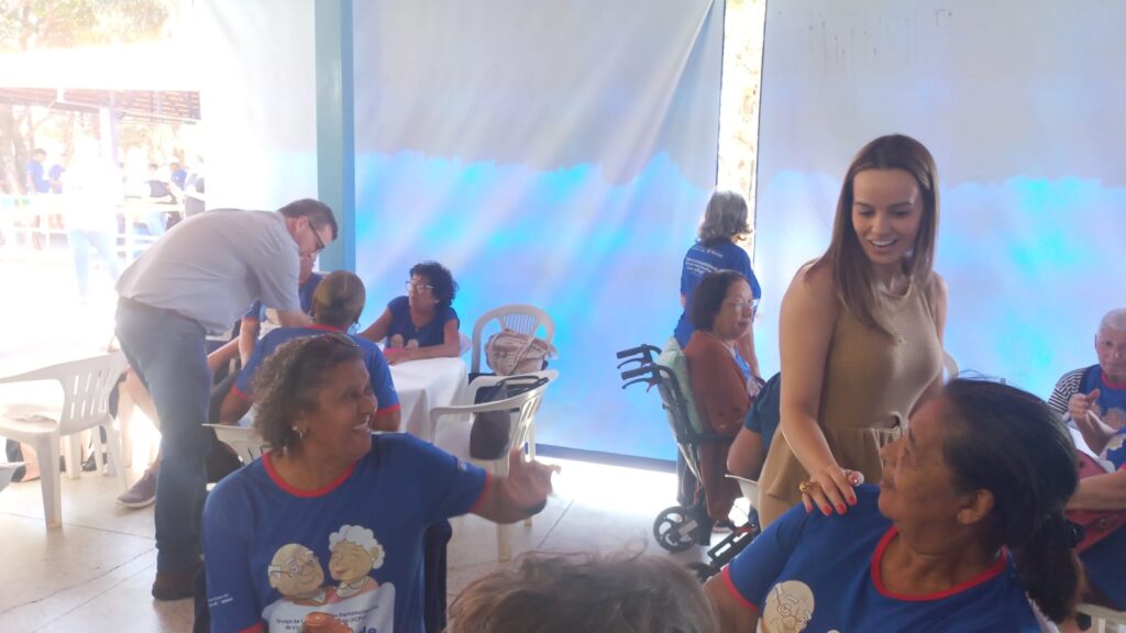 Emoção e renovação: Centro de Convivência “Tia Nega” é entregue revitalizado à comunidade