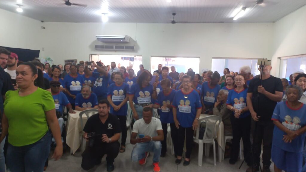 Emoção e renovação: Centro de Convivência “Tia Nega” é entregue revitalizado à comunidade