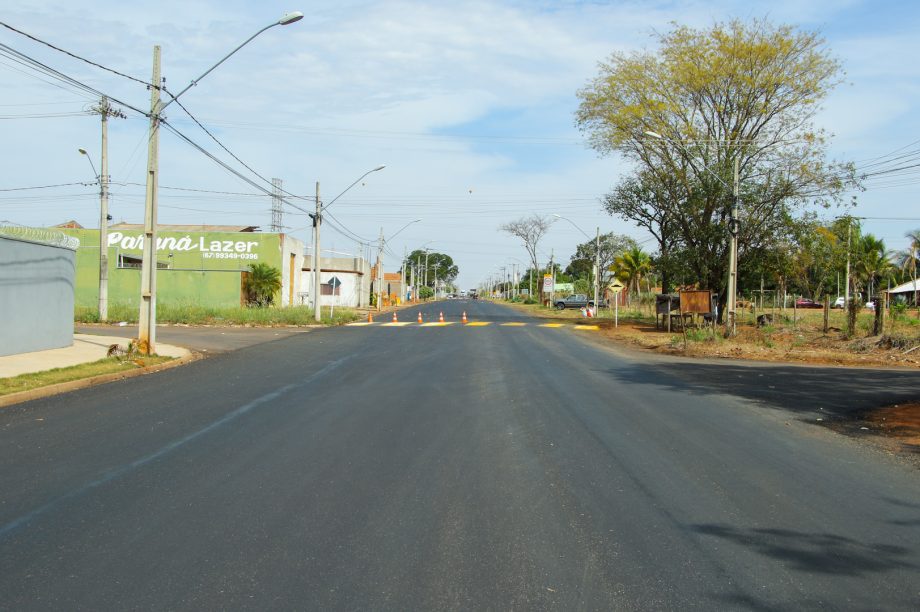 Prefeitura finaliza recapeamento na Rua Egídio Thomé Prefeitura finaliza recapeamento na Rua Egídio Thomé
