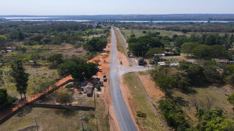 Prefeitura finaliza recapeamento na Rua Egídio Thomé Prefeitura finaliza recapeamento na Rua Egídio Thomé