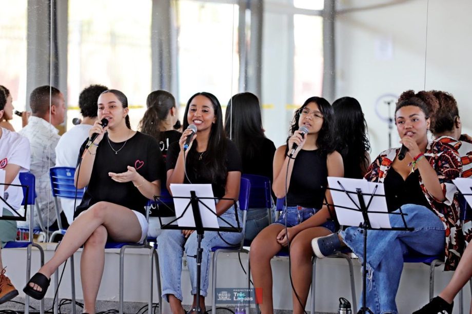Coral Renascer de Três Lagoas vive etapa decisiva de preparação para o evento “BE YOURSELF – Sua Melhor Versão” Coral Renascer de Três Lagoas vive etapa decisiva de preparação para o evento “BE YOURSELF – Sua Melhor Versão”