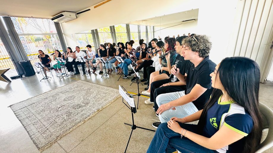 Coral Renascer de Três Lagoas vive etapa decisiva de preparação para o evento “BE YOURSELF – Sua Melhor Versão” Coral Renascer de Três Lagoas vive etapa decisiva de preparação para o evento “BE YOURSELF – Sua Melhor Versão”