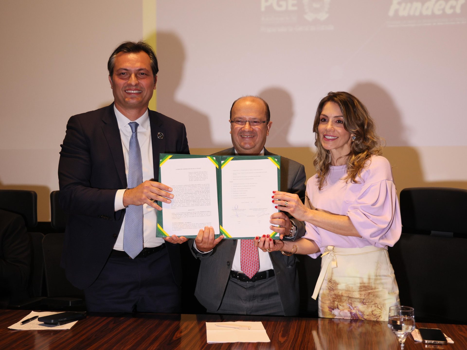 MS recebe Caravana da Inovação e firma termo de cooperação para fortalecer a advocacia pública MS recebe Caravana da Inovação e firma termo de cooperação para fortalecer a advocacia pública
