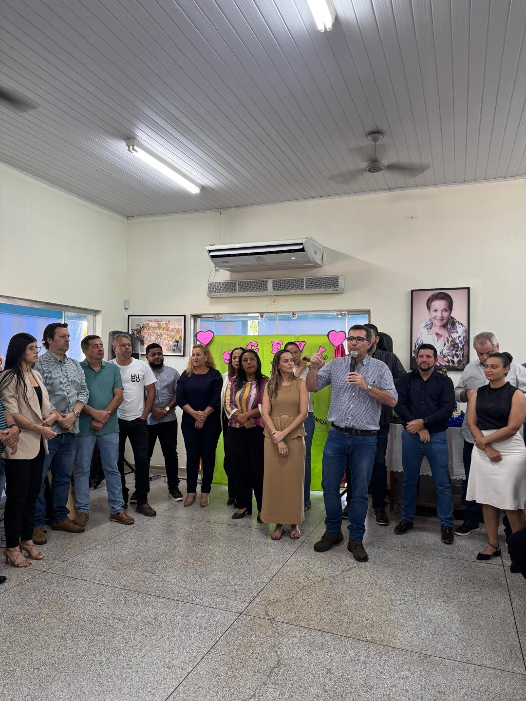 Vereadores prestigiam solenidade de revitalização do Centro de Convivência