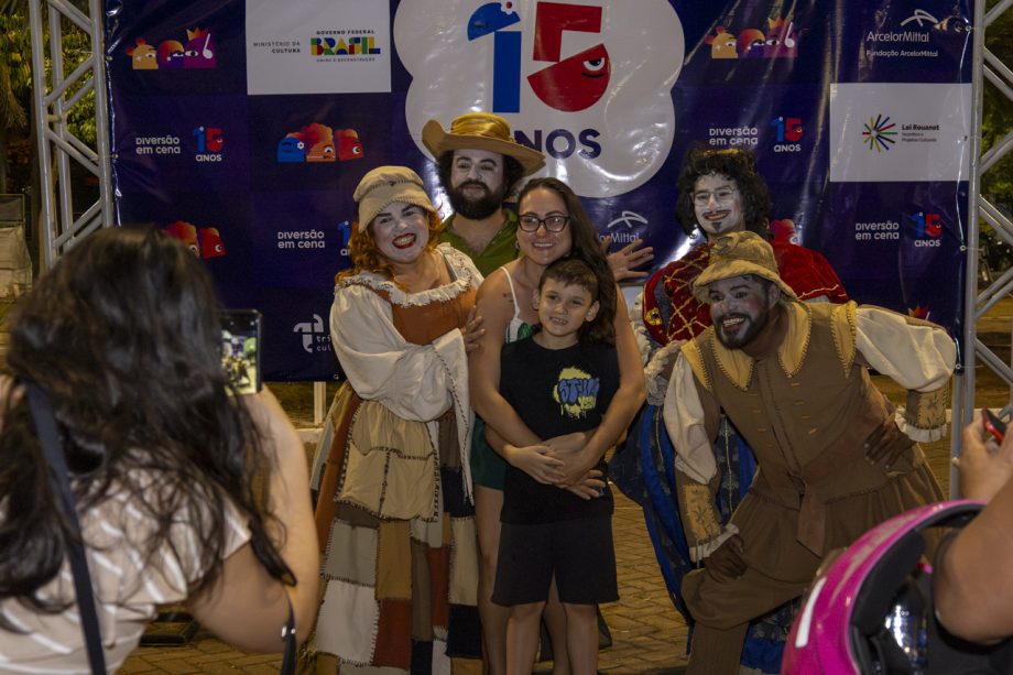 Peça “A Princesa Engasgada” encanta Três Lagoas com reflexões sobre superação e transformação social Peça “A Princesa Engasgada” encanta Três Lagoas com reflexões sobre superação e transformação social