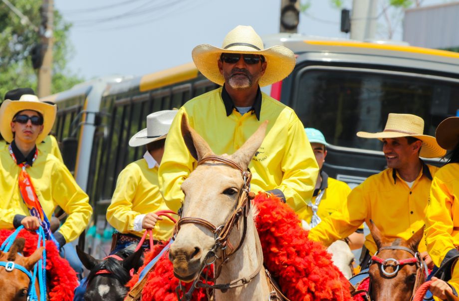 18ª Cavalgada de Arapuá reuniu mais de 11 mil pessoas; veja as fotos