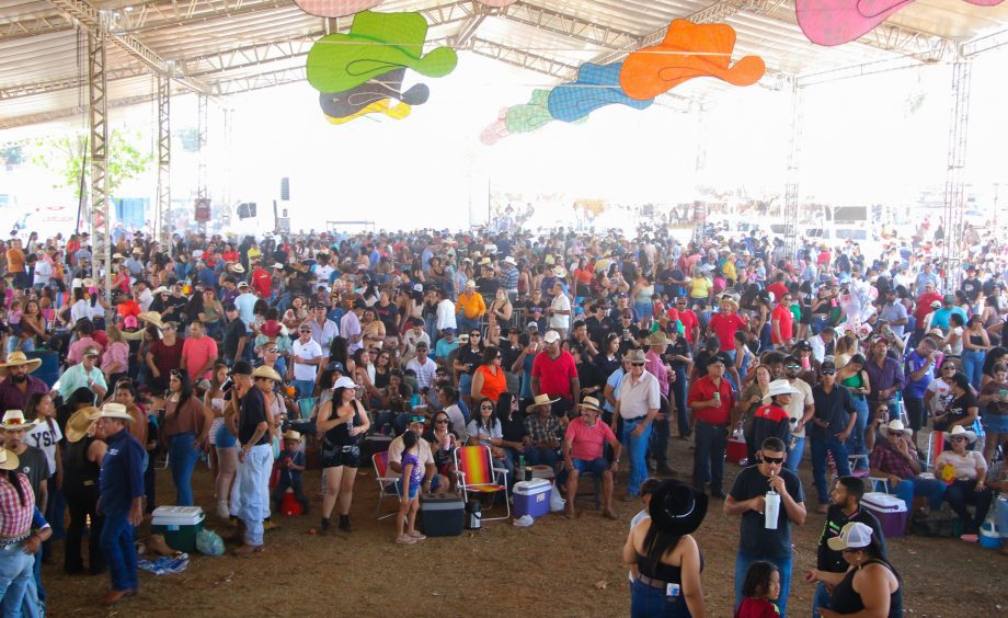 18ª Cavalgada de Arapuá reuniu mais de 11 mil pessoas; veja as fotos