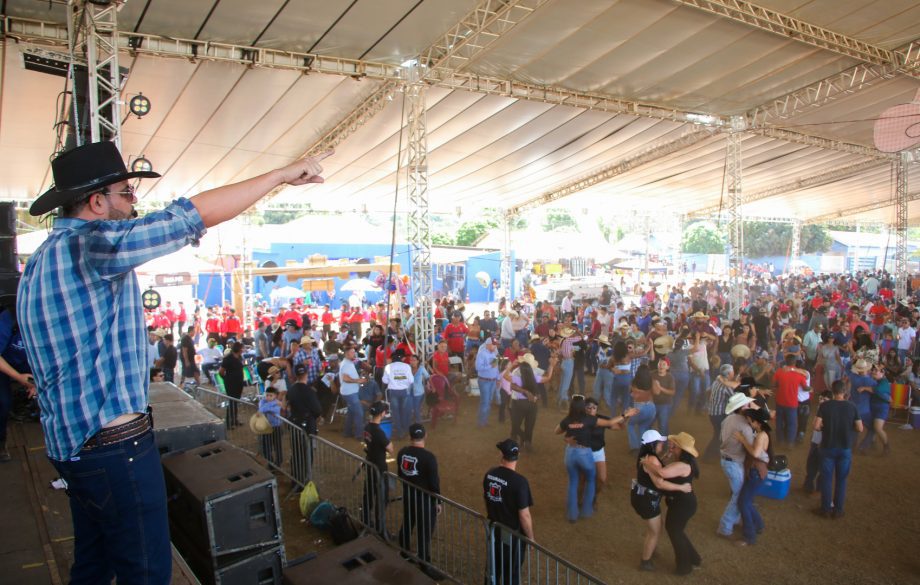 18ª Cavalgada de Arapuá reuniu mais de 11 mil pessoas; veja as fotos