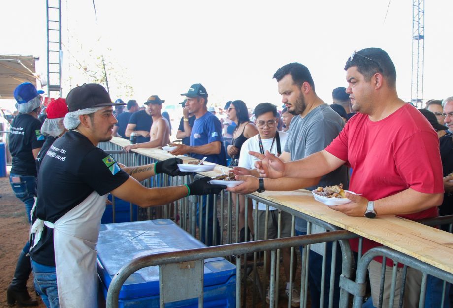 18ª Cavalgada de Arapuá reuniu mais de 11 mil pessoas; veja as fotos