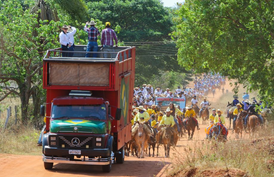 18ª Cavalgada de Arapuá reuniu mais de 11 mil pessoas; veja as fotos