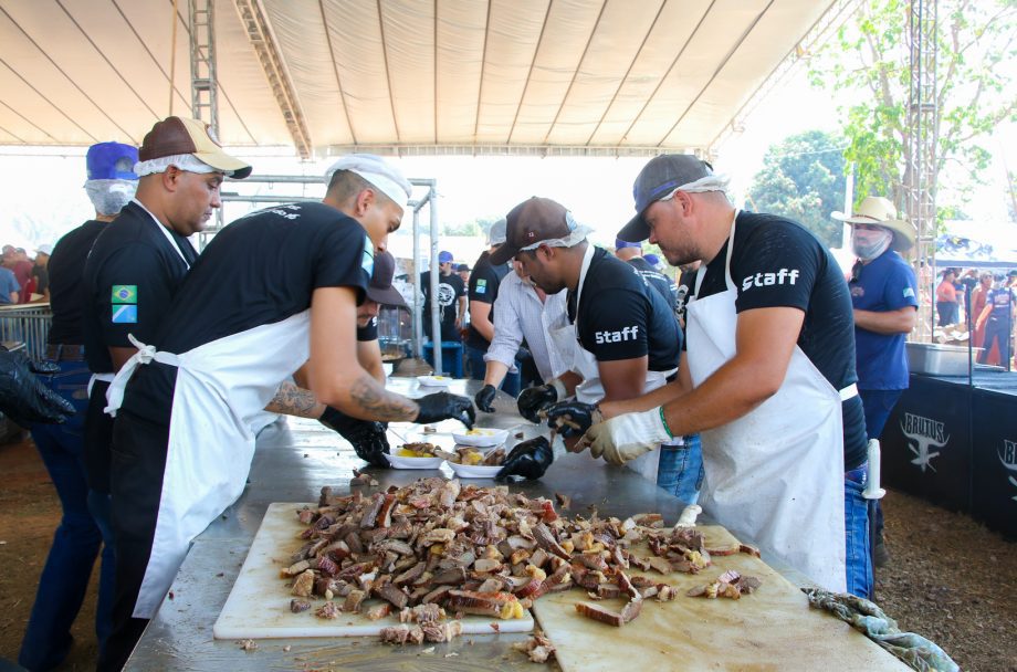 18ª Cavalgada de Arapuá reuniu mais de 11 mil pessoas; veja as fotos
