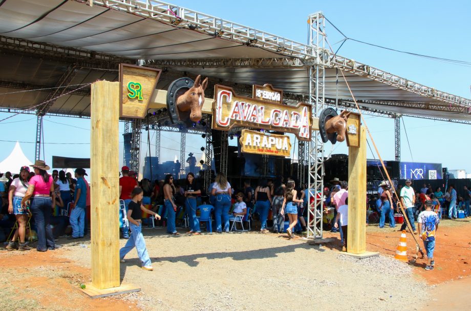 18ª Cavalgada de Arapuá reuniu mais de 11 mil pessoas; veja as fotos