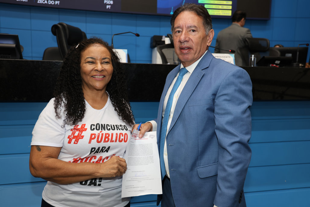 FETEMS entrega mais de 90 mil assinaturas e realiza mobilização histórica pela realização de concurso público para a Educação MS FETEMS entrega mais de 90 mil assinaturas e realiza mobilização histórica pela realização de concurso público para a Educação MS
