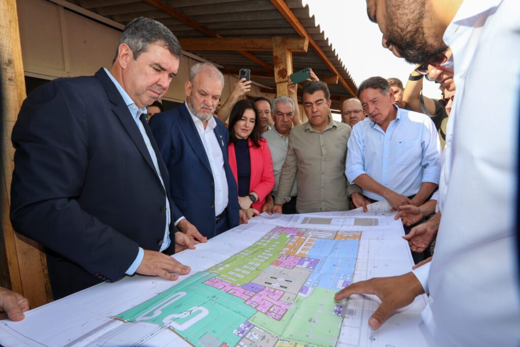 Obras do Governo de MS garantem qualidade de vida e estrutura para Dourados seguir crescendo Obras do Governo de MS garantem qualidade de vida e estrutura para Dourados seguir crescendo