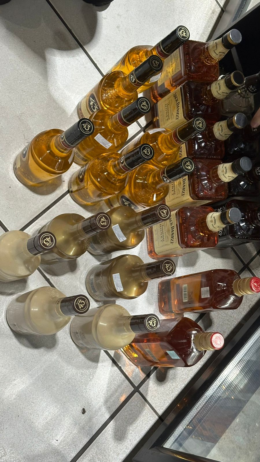 Operação integrada do Governo combate comércio irregular de bebidas com metanol em todo o MS Operação integrada do Governo combate comércio irregular de bebidas com metanol em todo o MS