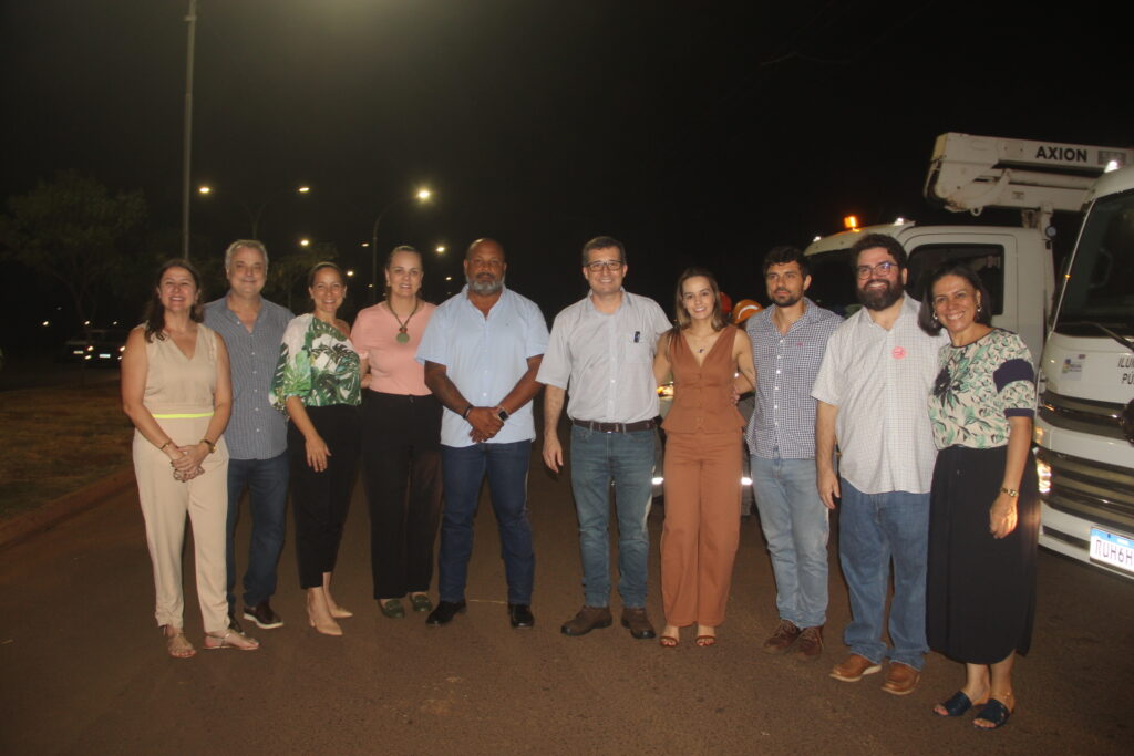 Três Lagoas dá o start na modernização da iluminação pública com tecnologia de ponta em LED Três Lagoas dá o start na modernização da iluminação pública com tecnologia de ponta em LED