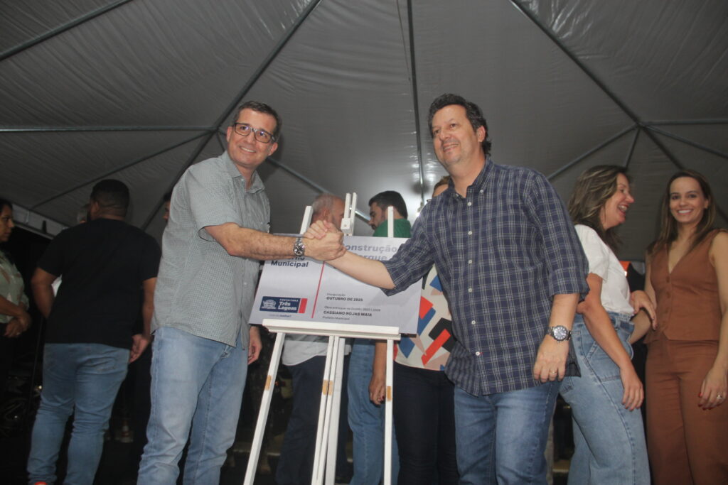 Vereadores prestigiam inauguração do parque linear da avenida Rosário Congro Vereadores prestigiam inauguração do parque linear da avenida Rosário Congro