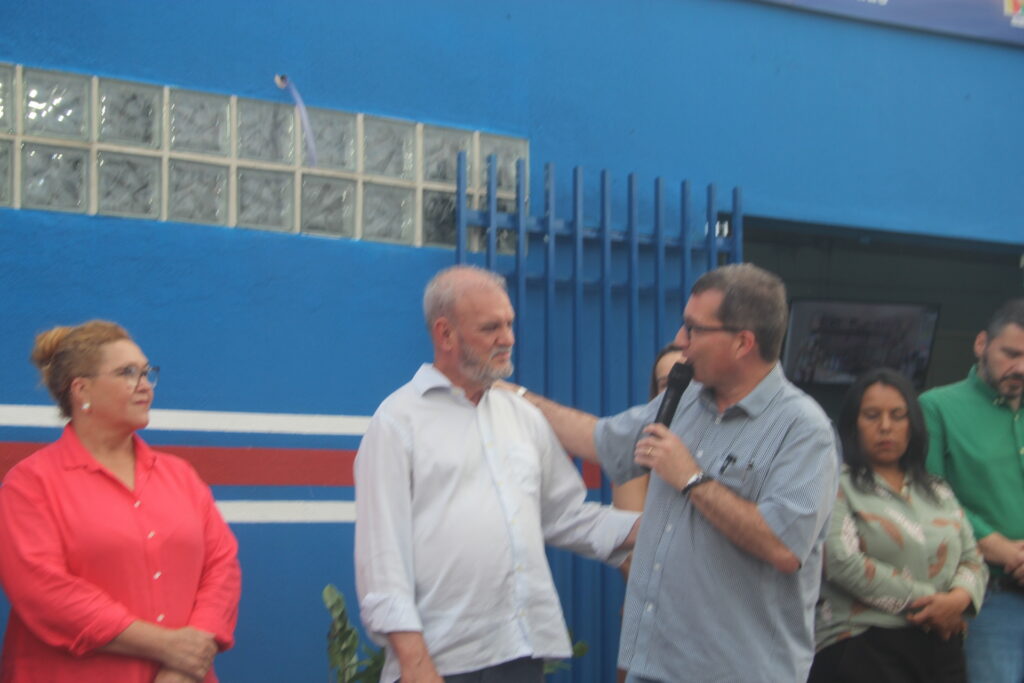 Reforma da USF Santo André é entregue e prefeito reforça compromisso com a saúde em Três Lagoas Reforma da USF Santo André é entregue e prefeito reforça compromisso com a saúde em Três Lagoas