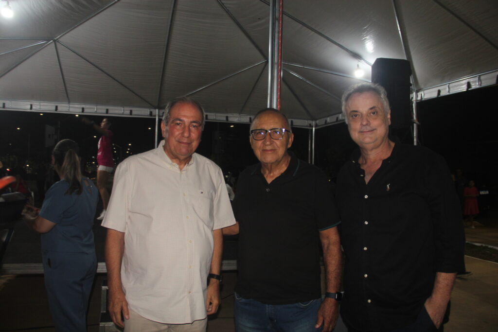 Vereadores prestigiam inauguração do parque linear da avenida Rosário Congro Vereadores prestigiam inauguração do parque linear da avenida Rosário Congro