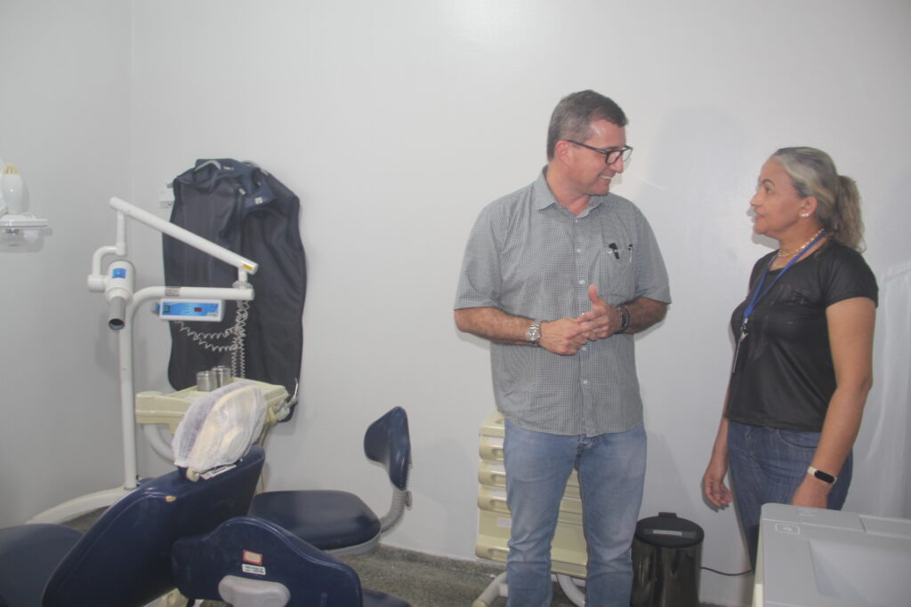 Reforma da USF Santo André é entregue e prefeito reforça compromisso com a saúde em Três Lagoas Reforma da USF Santo André é entregue e prefeito reforça compromisso com a saúde em Três Lagoas