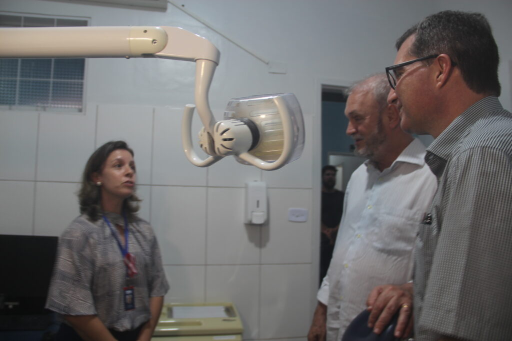 Reforma da USF Santo André é entregue e prefeito reforça compromisso com a saúde em Três Lagoas Reforma da USF Santo André é entregue e prefeito reforça compromisso com a saúde em Três Lagoas