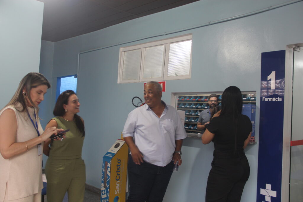 Reforma da USF Santo André é entregue e prefeito reforça compromisso com a saúde em Três Lagoas Reforma da USF Santo André é entregue e prefeito reforça compromisso com a saúde em Três Lagoas