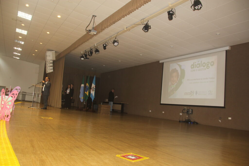 “Diálogo com o Gestor: A primeira infância é de nossa conta”; Evento do TCE-MS mobiliza lideranças em Três Lagoas “Diálogo com o Gestor: A primeira infância é de nossa conta”; Evento do TCE-MS mobiliza lideranças em Três Lagoas