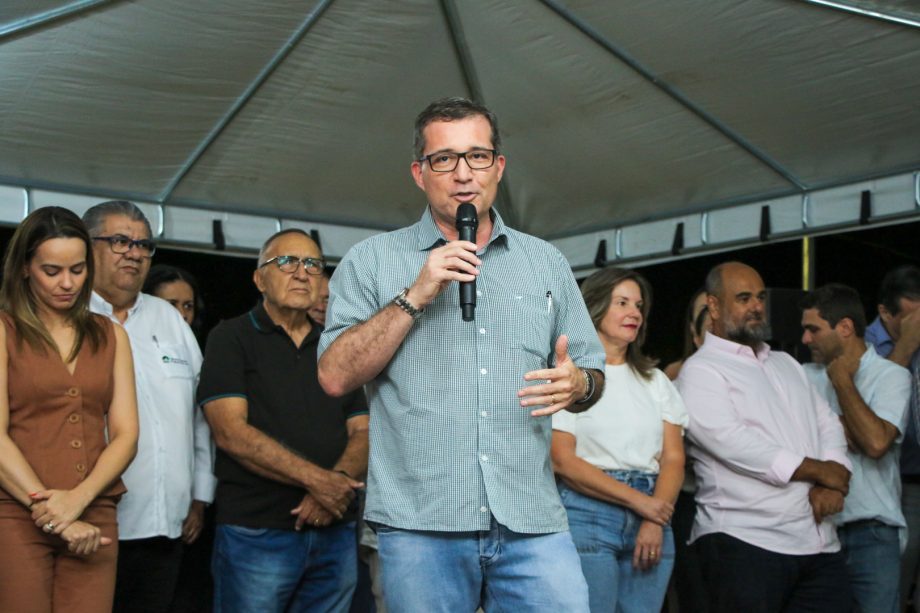 Parque Urbano Linear da Av. Rosário Congro é inaugurado pelo prefeito de Três Lagoas Parque Urbano Linear da Av. Rosário Congro é inaugurado pelo prefeito de Três Lagoas