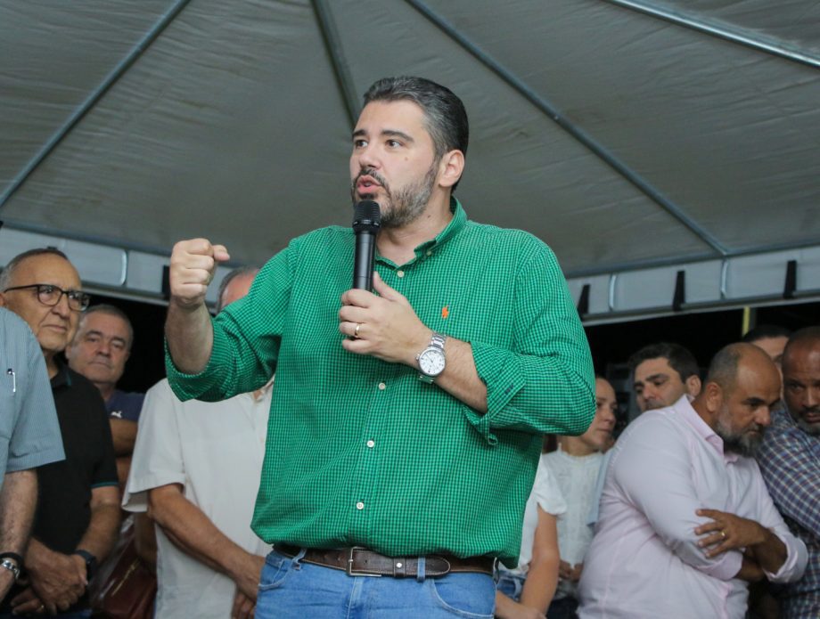 Parque Urbano Linear da Av. Rosário Congro é inaugurado pelo prefeito de Três Lagoas Parque Urbano Linear da Av. Rosário Congro é inaugurado pelo prefeito de Três Lagoas