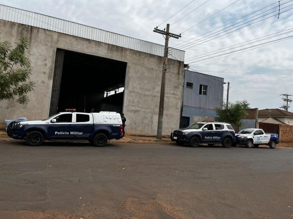 Operação Tranquilidade Pública reforça fiscalização de estabelecimentos que comercializam materiais recicláveis em Três Lagoas Operação Tranquilidade Pública reforça fiscalização de estabelecimentos que comercializam materiais recicláveis em Três Lagoas