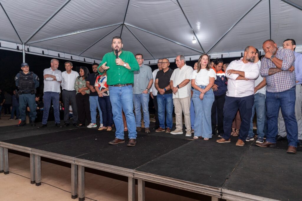 Vereadores prestigiam inauguração do parque linear da avenida Rosário Congro Vereadores prestigiam inauguração do parque linear da avenida Rosário Congro