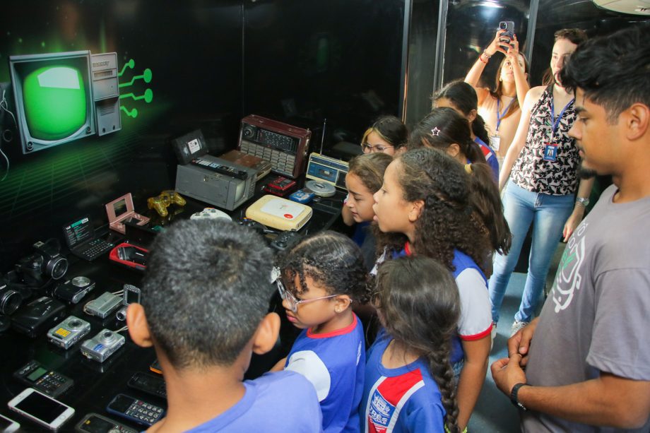 Caravana “Eletrônico Não é Lixo” tem início em Três Lagoas e segue até amanhã (22) com sorteio de prêmios Caravana “Eletrônico Não é Lixo” tem início em Três Lagoas e segue até amanhã (22) com sorteio de prêmios