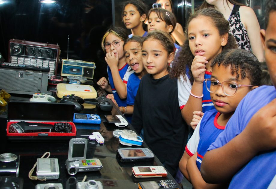 Caravana “Eletrônico Não é Lixo” tem início em Três Lagoas e segue até amanhã (22) com sorteio de prêmios Caravana “Eletrônico Não é Lixo” tem início em Três Lagoas e segue até amanhã (22) com sorteio de prêmios