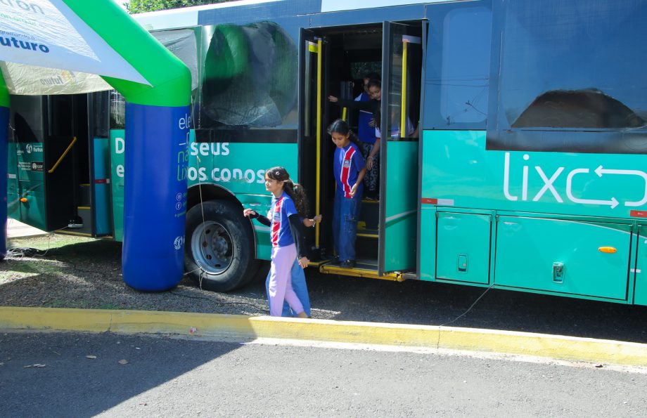 Caravana “Eletrônico Não é Lixo” tem início em Três Lagoas e segue até amanhã (22) com sorteio de prêmios Caravana “Eletrônico Não é Lixo” tem início em Três Lagoas e segue até amanhã (22) com sorteio de prêmios