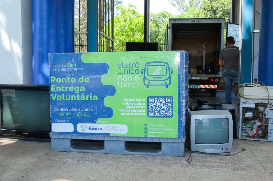 Caravana “Eletrônico Não é Lixo” tem início em Três Lagoas e segue até amanhã (22) com sorteio de prêmios Caravana “Eletrônico Não é Lixo” tem início em Três Lagoas e segue até amanhã (22) com sorteio de prêmios