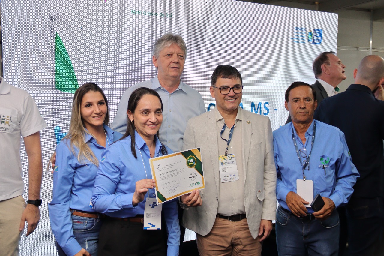 PACPOA-MS: Governo entrega primeiros certificados e amplia mercado para produtos de origem animal de 35 municípios PACPOA-MS: Governo entrega primeiros certificados e amplia mercado para produtos de origem animal de 35 municípios