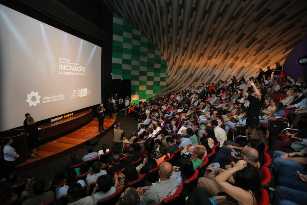 Premio-Inovacao-Foto-Saul-Schramm-10-scaled