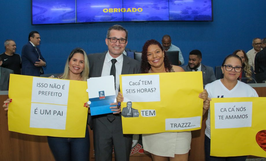 Prefeitura de TL terá expediente de 12 horas diárias com escala flexível de 6 horas para servidores a partir de janeiro Prefeitura de TL terá expediente de 12 horas diárias com escala flexível de 6 horas para servidores a partir de janeiro